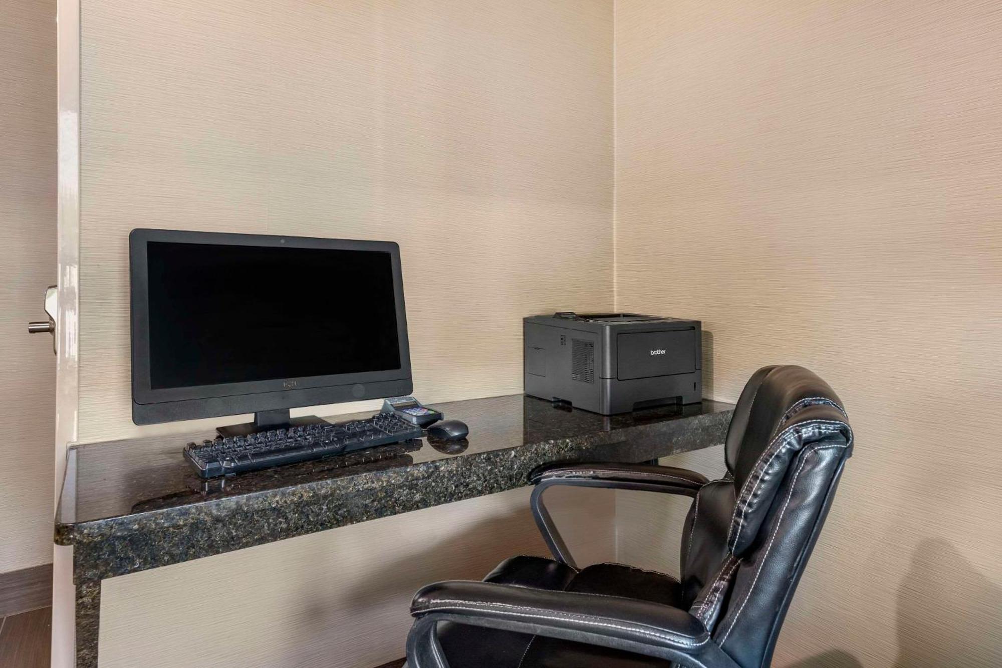 Comfort Suites Grandville - Grand Rapids Sw Ngoại thất bức ảnh