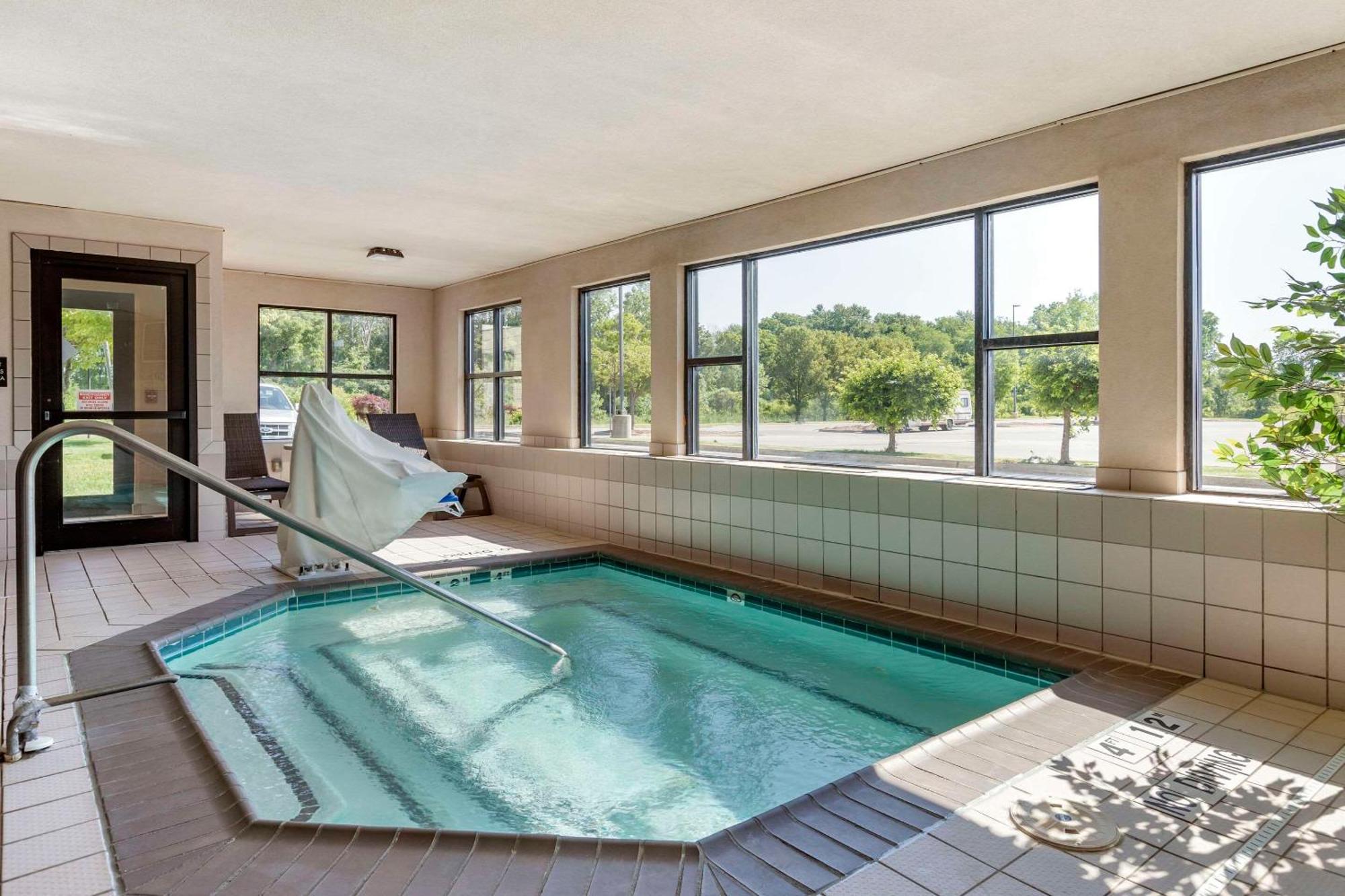 Comfort Suites Grandville - Grand Rapids Sw Ngoại thất bức ảnh